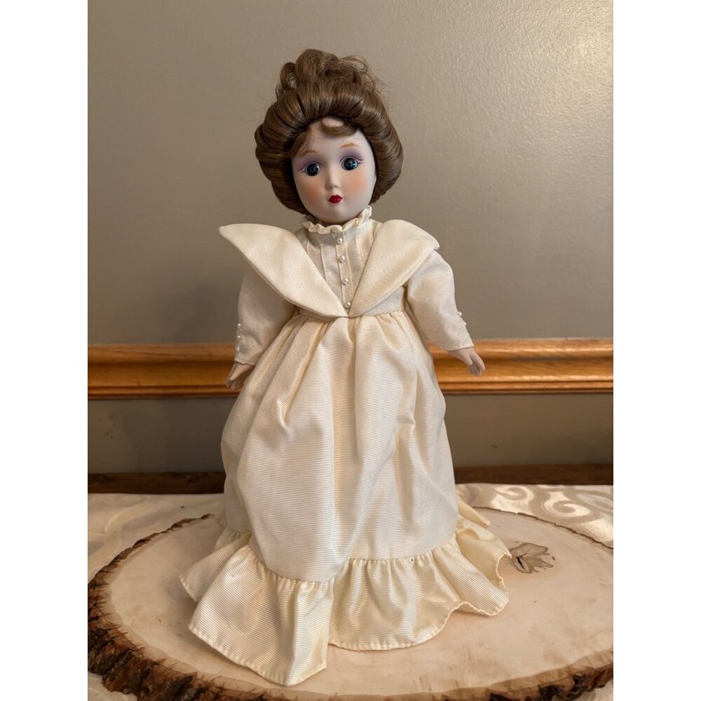 Catherine Brides of America porcelain girl doll by Danbury Mint